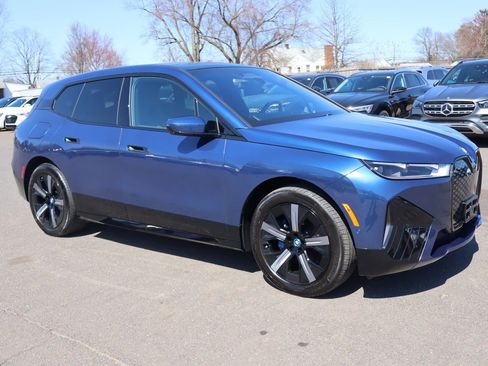 Used 2024 BMW iX xDrive50 w/ Sport Package image 3