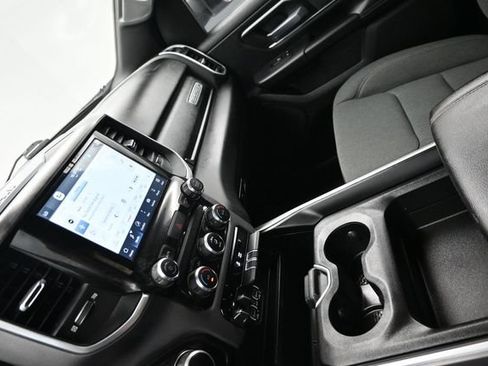 Used 2022 RAM 1500 Big Horn AWD/4WD image 16