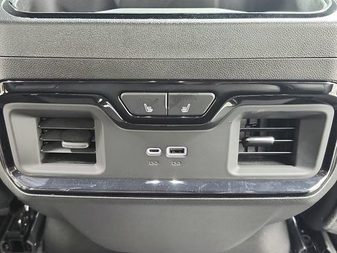 Used 2025 GMC Sierra 2500 AT4 w/ AT4 Premium Plus Package AWD/4WD image 46