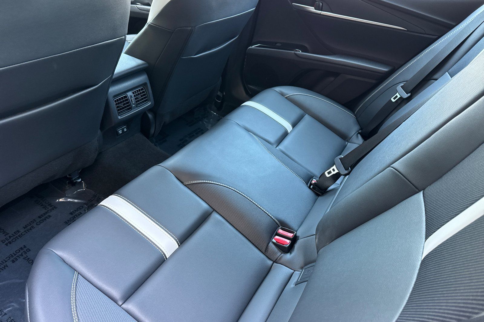 Used 2026 Toyota Camry Hybrid FWD image 16