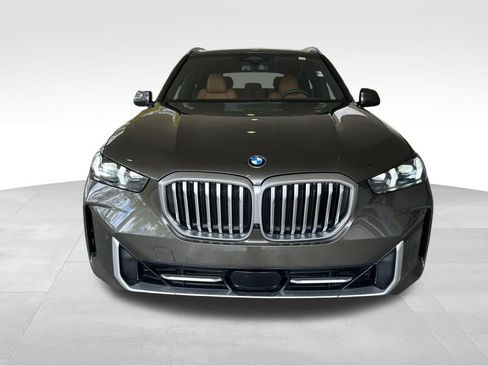 Used 2024 BMW X5 sDrive40i w/ Parking Assistance Package image 14