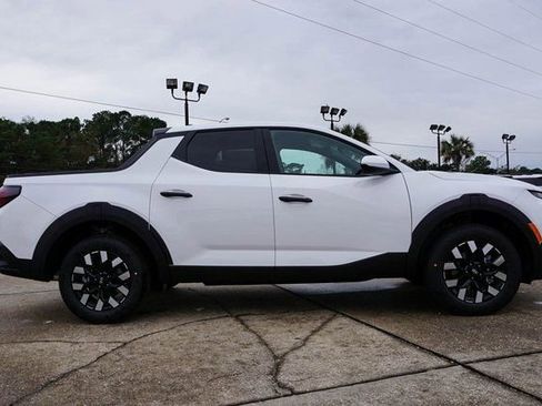 New 2026 Hyundai Santa Cruz SE FWD image 3