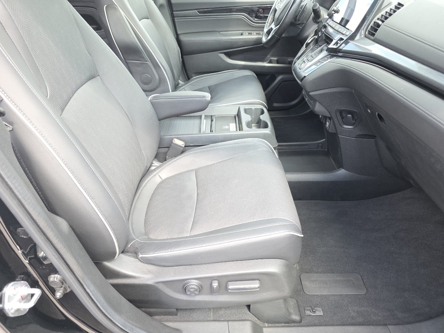Certified 2024 Honda Odyssey Elite image 24