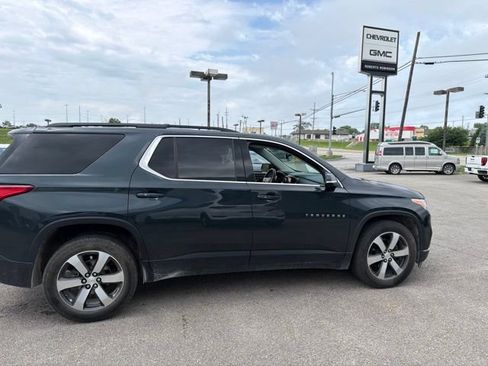 Used 2019 Chevrolet Traverse LT w/ LT Premium Package AWD/4WD image 15