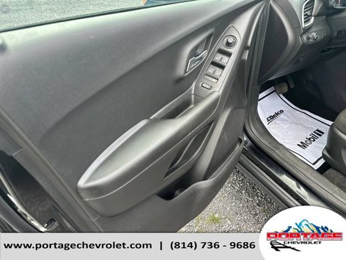 Used 2021 Chevrolet Trax LS w/ Tint and Cruise Package FWD image 13