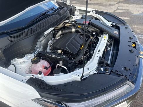 New 2026 Chevrolet Trax RS w/ Sunroof Package image 39