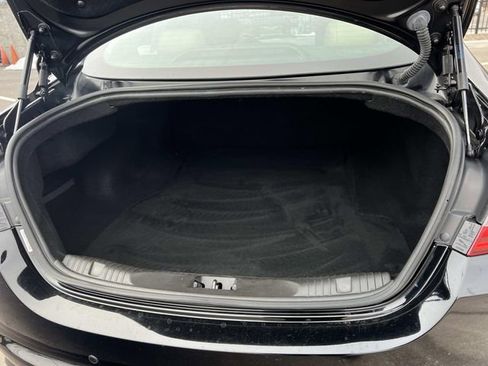 Used 2013 Jaguar XF image 10