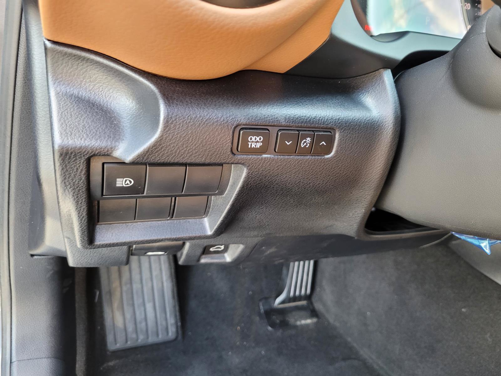 Used 2024 Lexus IS 300 w/ Comfort Package RWD image 26