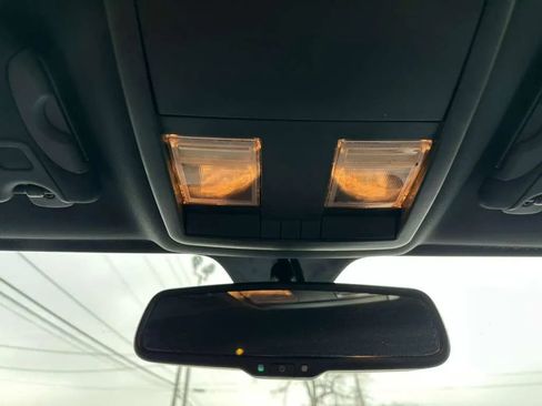 Used 2013 Dodge Challenger SXT Plus image 39