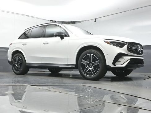 Used 2026 Mercedes-Benz GLC 300 image 41