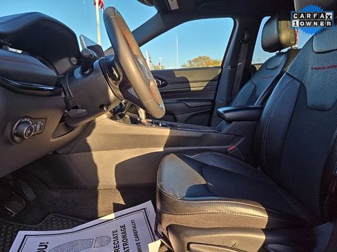 Used 2023 Jeep Compass Trailhawk image 12