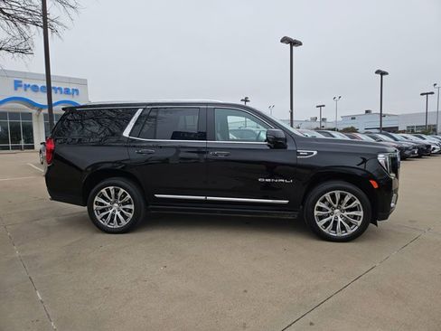 Used 2023 GMC Yukon Denali image 4