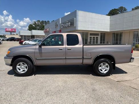 Used 2002 Toyota Tundra SR5 RWD image 1