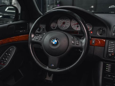 Used 2003 BMW M5 image 41