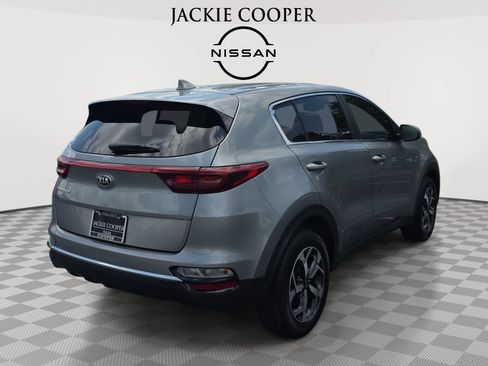 Used 2022 Kia Sportage LX AWD/4WD image 5