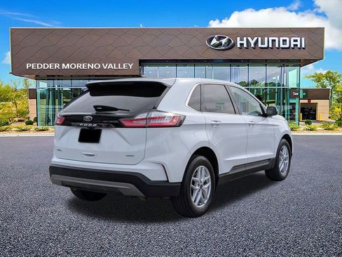 Used 2022 Ford Edge SEL image 4
