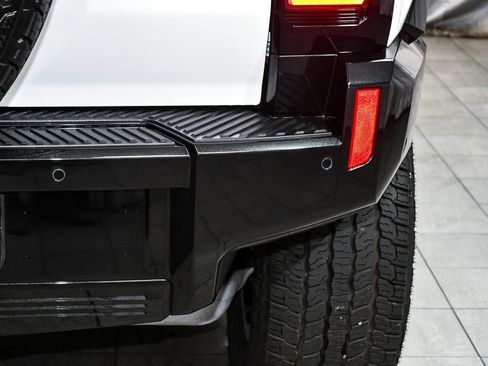 Used 2026 GMC Hummer EV SUV AWD/4WD image 87