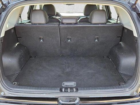 Used 2019 Kia Niro EX image 6