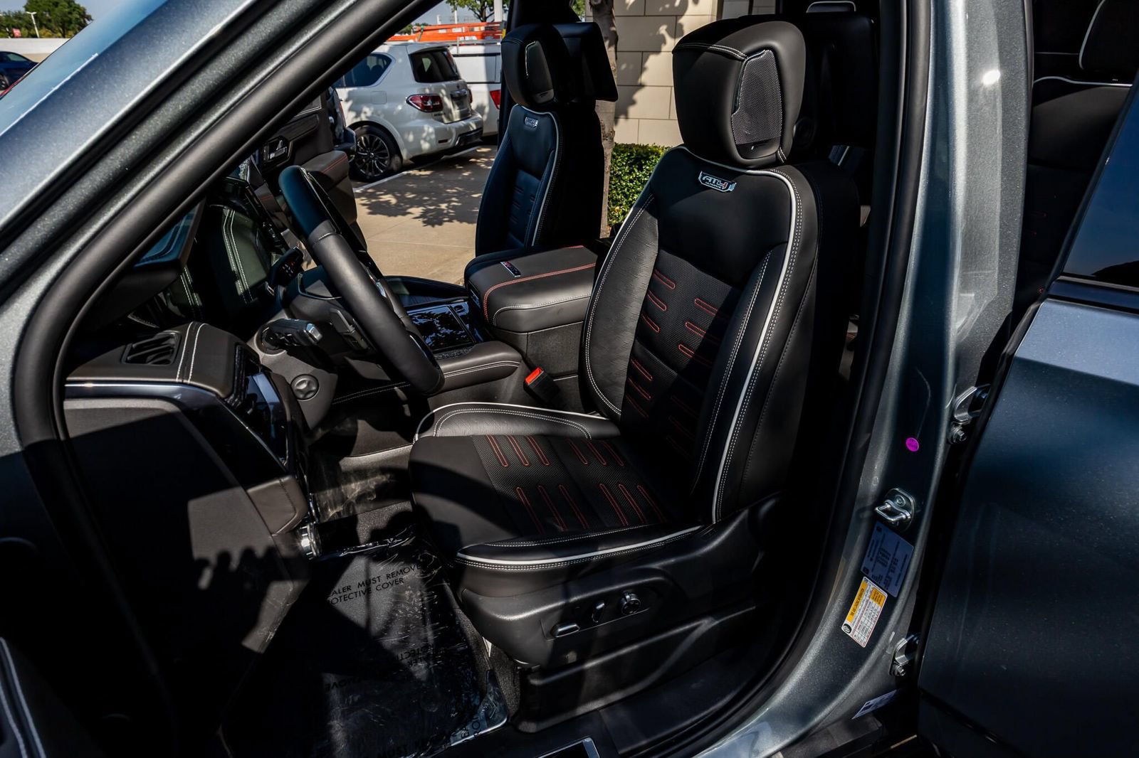 Used 2026 GMC Yukon AT4 Ultimate AWD/4WD image 30