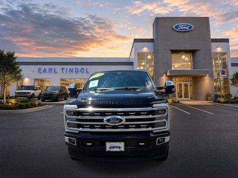 Used 2024 Ford F250 Platinum AWD/4WD image 4