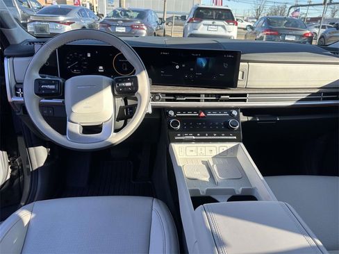 Used 2025 Hyundai Santa Fe Calligraphy image 22