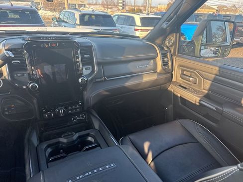 Used 2024 RAM 2500 Limited image 13