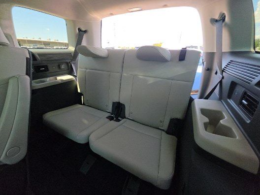 Used 2024 Hyundai Santa Fe Calligraphy FWD image 17