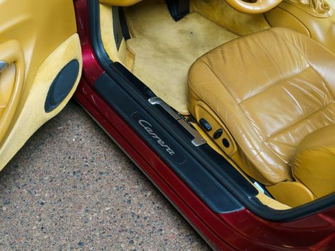 Used 2000 Porsche 911 Carrera image 65
