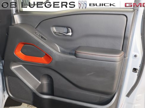 Used 2025 Nissan Frontier PRO-4X w/ Interior Protection Package AWD/4WD image 20