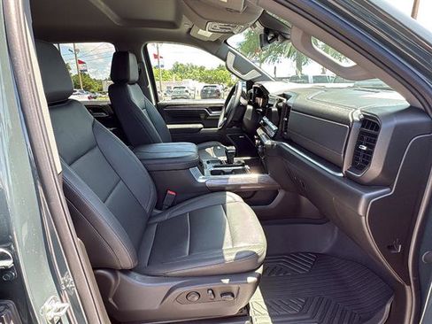 Used 2025 Chevrolet Silverado 1500 LTZ AWD/4WD image 15