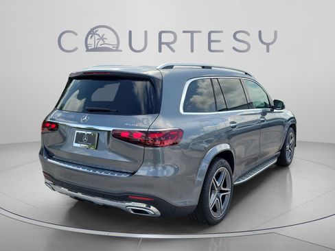 Certified 2026 Mercedes-Benz GLS 450 4MATIC image 3