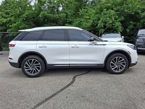 Used 2020 Lincoln Corsair AWD w/ Equipment Group 101A image 7