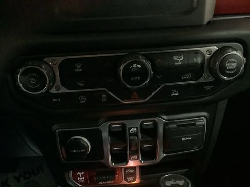 Certified 2021 Jeep Wrangler Unlimited Rubicon w/ LED Lighting Group image 37