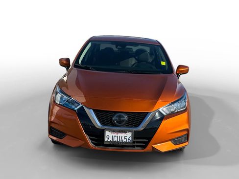 Used 2020 Nissan Versa SV w/ Trunk Package image 8