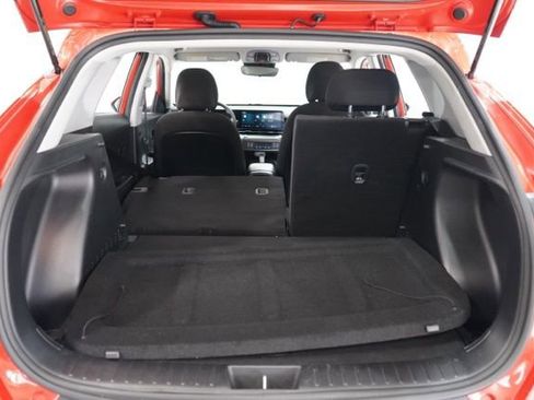 Used 2025 Hyundai Kona SEL FWD image 32