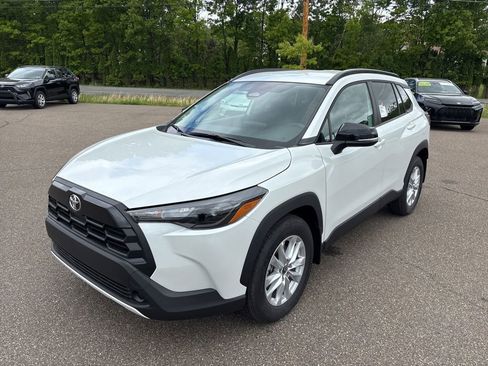 Certified 2026 Toyota Corolla Cross LE AWD/4WD image 2