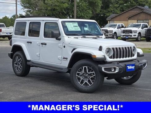 New 2025 Jeep Wrangler Sahara image 3