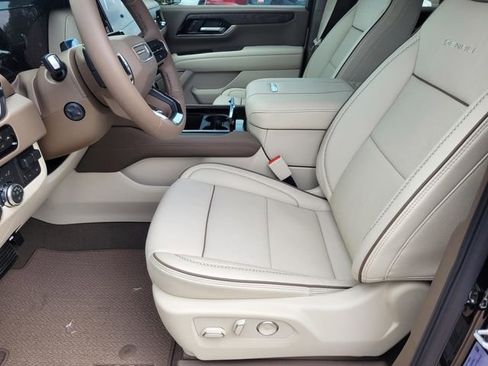 New 2026 GMC Yukon Denali w/ Denali Reserve Package AWD/4WD image 19