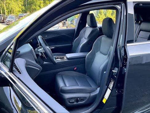 Certified 2025 Lexus RX 450h AWD w/ Convenience Package image 21