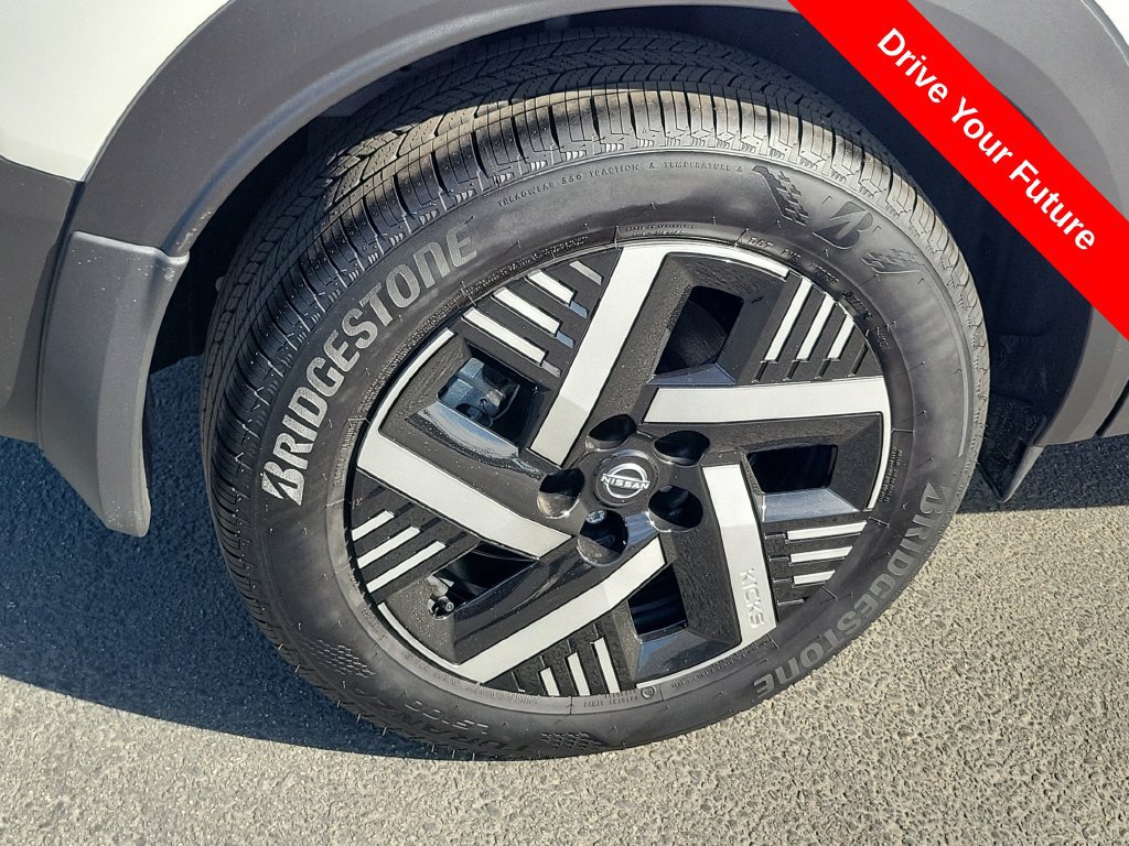 Used 2026 Nissan Kicks SV w/ SV Premium Package FWD image 26