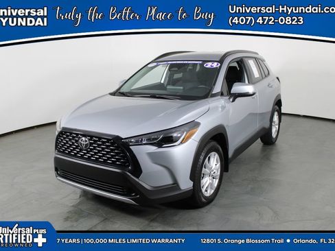 Used 2024 Toyota Corolla Cross LE FWD image 1