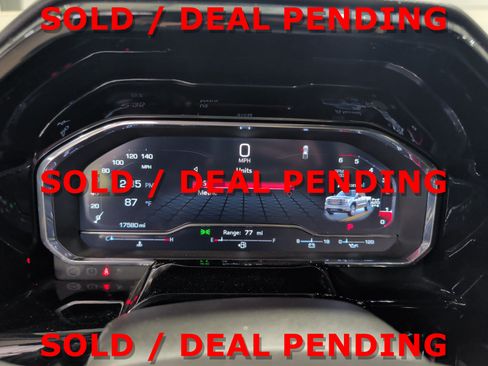 Used 2025 GMC Sierra 1500 Elevation AWD/4WD image 9