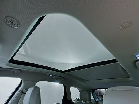 Used 2022 Lincoln Corsair Reserve w/ Equipment Group 201A image 26