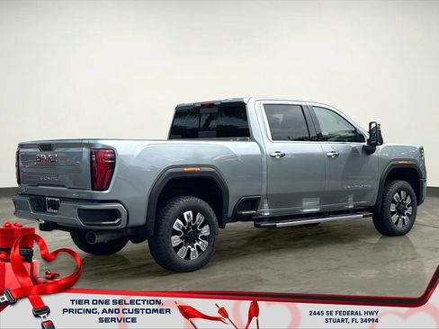 New 2025 GMC Sierra 2500 Denali w/ Denali Reserve Package image 11