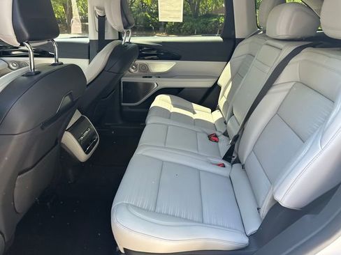 New 2026 Lincoln Nautilus Reserve AWD/4WD image 21