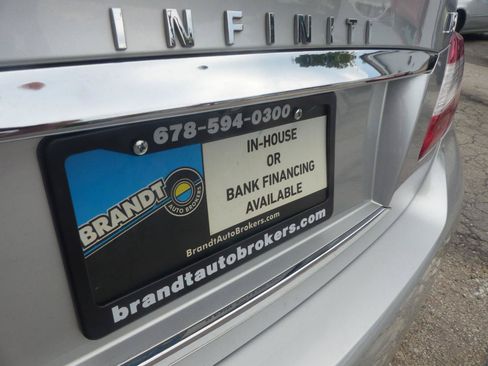 Used 2011 INFINITI M37 w/ Deluxe Touring Pkg RWD image 11