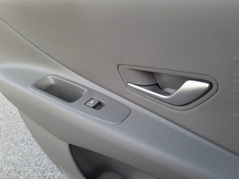 New 2026 Hyundai Elantra SE FWD image 17