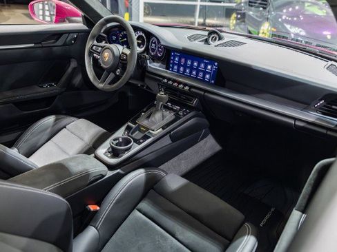 Used 2024 Porsche 911 GT3 image 31