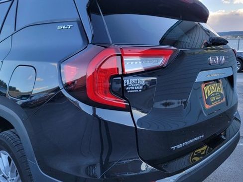 Used 2024 GMC Terrain SLT image 53