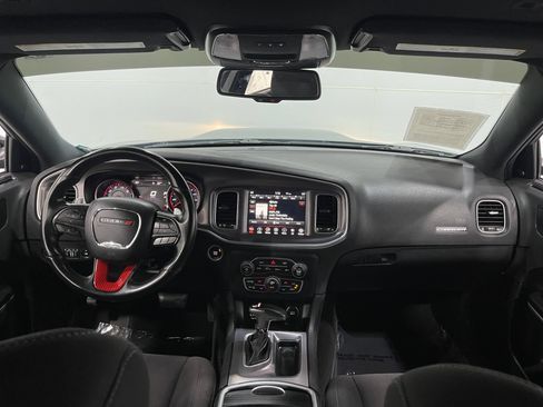 Used 2019 Dodge Charger R/T RWD image 17